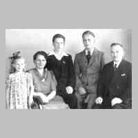 071-0041 Familie Franz Assmann im Jahre 1943.jpg